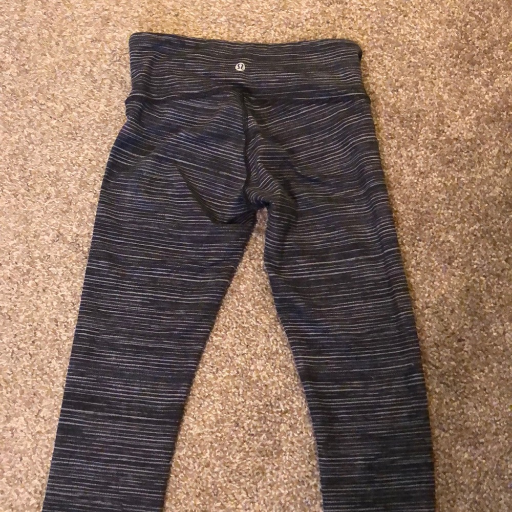 Lululemon leggings size 4